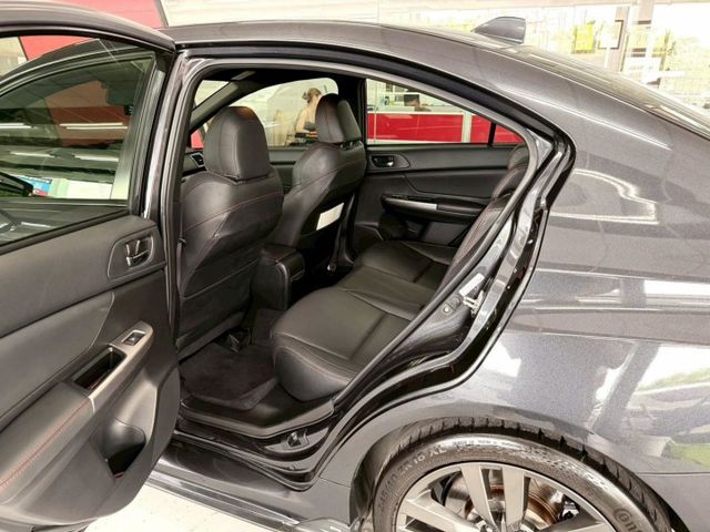 2016 Subaru WRX 2.0i 免鑰匙啟動 摸門解鎖 恆溫 循跡防滑 定速 四傳 原廠268p 山道王者  第9張相片