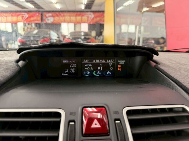 2016 Subaru WRX 2.0i 免鑰匙啟動 摸門解鎖 恆溫 循跡防滑 定速 四傳 原廠268p 山道王者  第15張相片