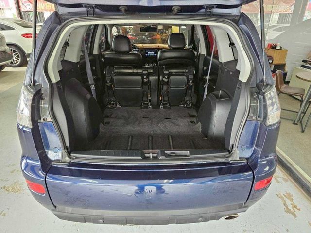 2011 Outlander 2.4 2WD豪華型 定速 免鑰匙啟動 天窗 安卓機 恆溫 換檔撥片  第7張相片