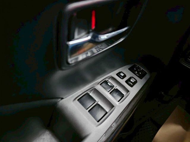 2011 Outlander 2.4 2WD豪華型 定速 免鑰匙啟動 天窗 安卓機 恆溫 換檔撥片  第17張相片
