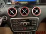 2014 BENZ A180 僅跑14萬 安卓機 倒車影像 方向盤控制 SRS 小姐姐的最愛 便宜好入手  第14張縮圖