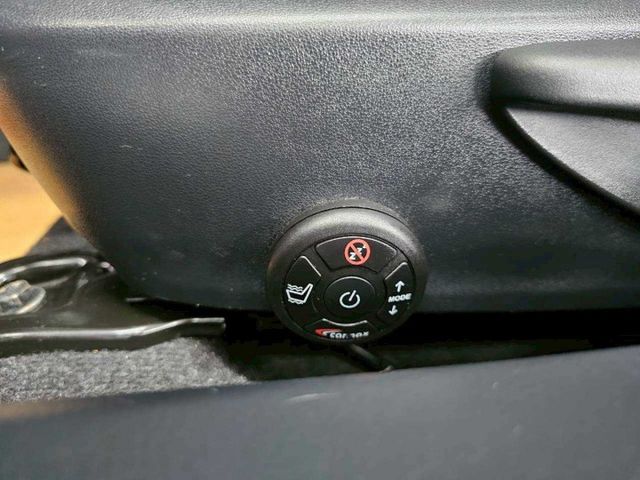 2015年 ALTIS 經典版 定速 恆溫 安卓機 抬頭顯示器 按摩椅  第16張相片