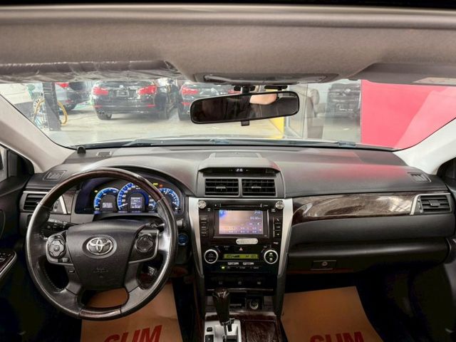 2012 TOYOTA CAMRY-H 一手僅跑8萬 IKEY 摸門 天窗 定速 螢幕 抬顯 電動座椅  第6張相片