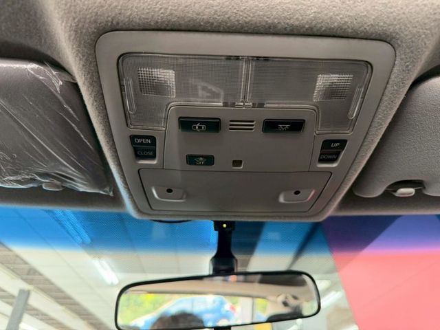 2012 TOYOTA CAMRY-H 一手僅跑8萬 IKEY 摸門 天窗 定速 螢幕 抬顯 電動座椅  第11張相片