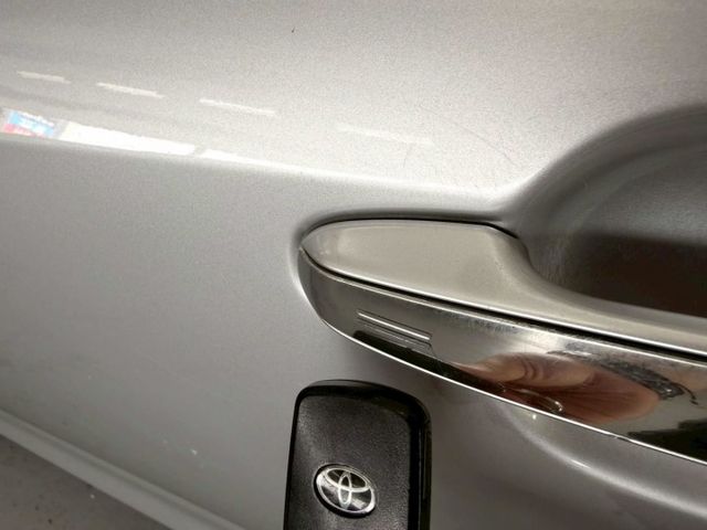 2012 TOYOTA CAMRY-H 一手僅跑8萬 IKEY 摸門 天窗 定速 螢幕 抬顯 電動座椅  第13張相片