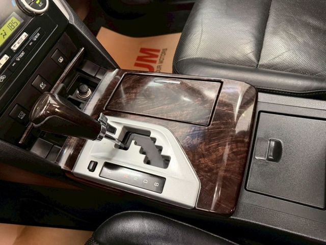2012 TOYOTA CAMRY-H 一手僅跑8萬 IKEY 摸門 天窗 定速 螢幕 抬顯 電動座椅  第17張相片
