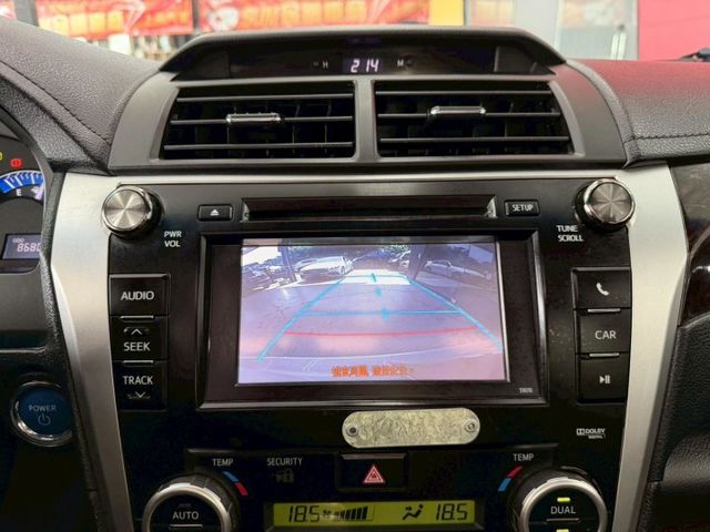 2012 TOYOTA CAMRY-H 一手僅跑8萬 IKEY 摸門 天窗 定速 螢幕 抬顯 電動座椅  第19張相片
