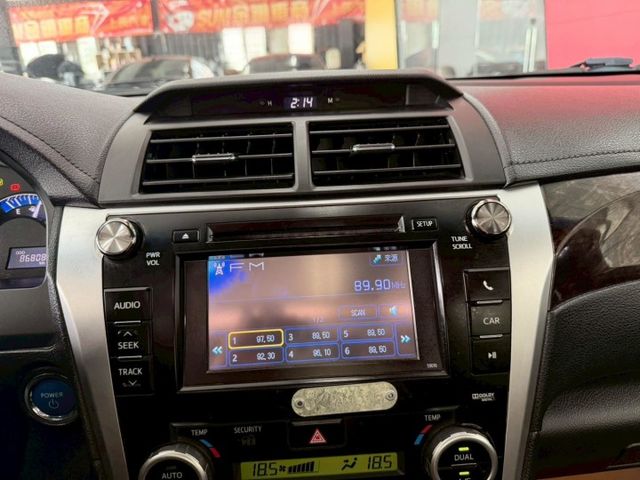 2012 TOYOTA CAMRY-H 一手僅跑8萬 IKEY 摸門 天窗 定速 螢幕 抬顯 電動座椅  第20張相片