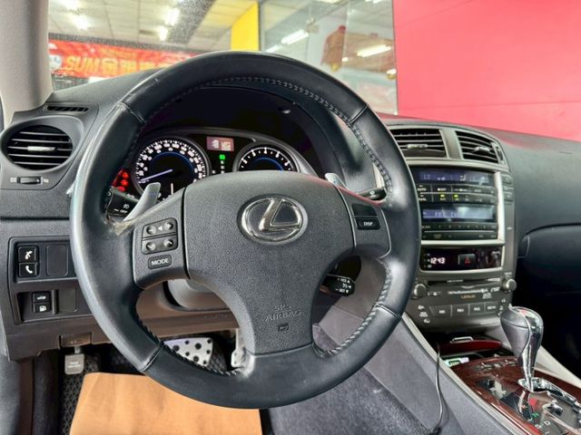 2006 LEXUS IS250 摸門 IKEY 恆溫 定速 妥善率極高的進口車 當年的雅痞風  第9張相片