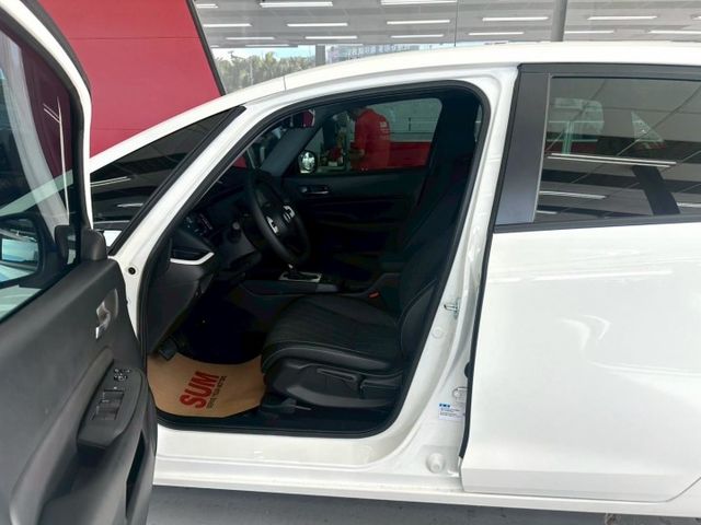 2024 HONDA FIT HEV僅跑3萬 IKEY 摸門 ACC AEB 恆溫 車道維持輔助 車道變換輔助 車道偏離  第7張相片