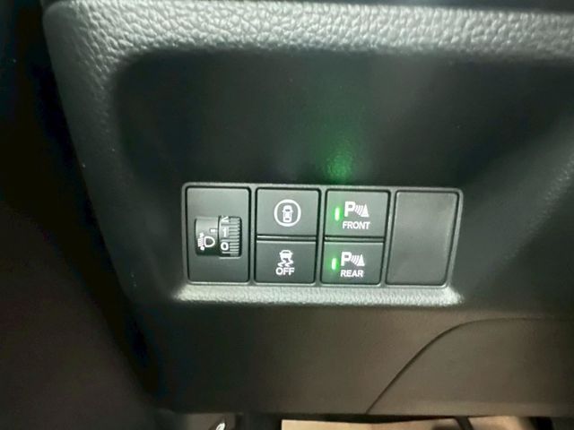2024 HONDA FIT HEV僅跑3萬 IKEY 摸門 ACC AEB 恆溫 車道維持輔助 車道變換輔助 車道偏離  第16張相片