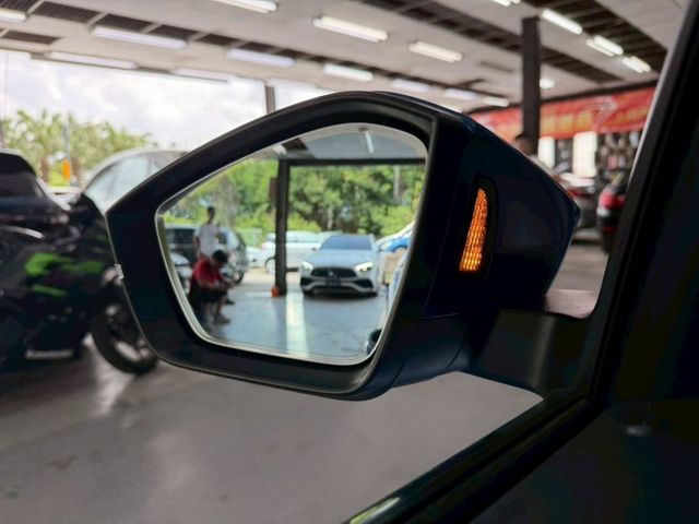 2022年 Kamiq 1.5 TSI 豪華菁英版 IKEY免鑰匙 盲點 倒車顯影 ACC跟車 電動尾門  雙區恆溫  第11張相片