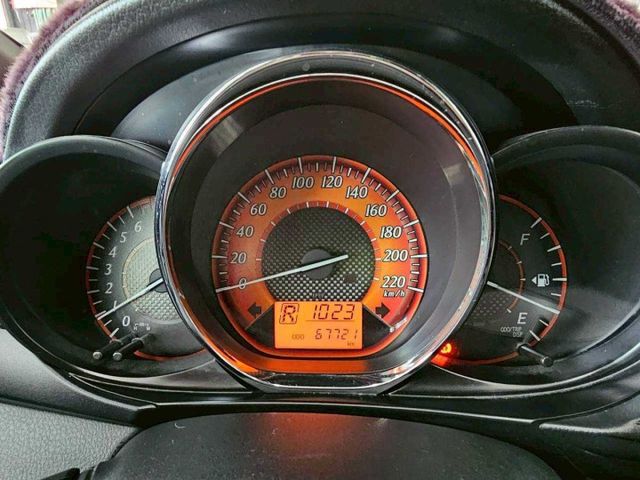 2015年 YARIS 經典版 魚眼頭燈 安卓機 行車紀錄器 倒車顯影  第13張相片