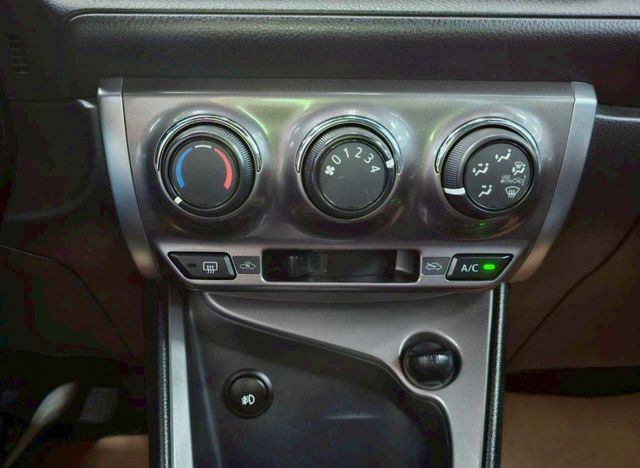 2015年 YARIS 經典版 魚眼頭燈 安卓機 行車紀錄器 倒車顯影  第17張相片