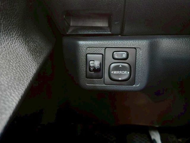 2015年 YARIS 經典版 魚眼頭燈 安卓機 行車紀錄器 倒車顯影  第19張相片