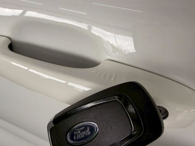 2024 Ford Focus Wagon ST-Line Vignale 僅跑1.4萬 原廠保固到2030 精品改裝  第11張相片
