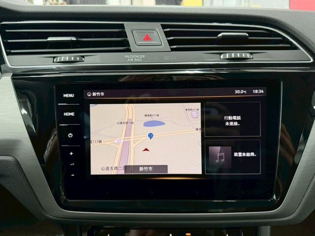 2023年 Touran 280 TSI 僅跑1853 原廠保固到2028 ikey 盲點 ACC 車道維持 電尾門  第18張相片