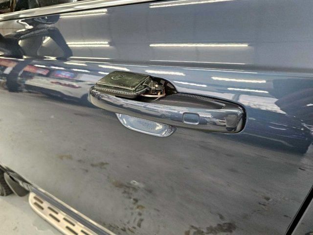 2021 XC90 7人座 全原廠保養 稀有釋出 IKEY 摸門 抬顯 盲點 電尾門 ACC AEB 全景天窗  第12張相片