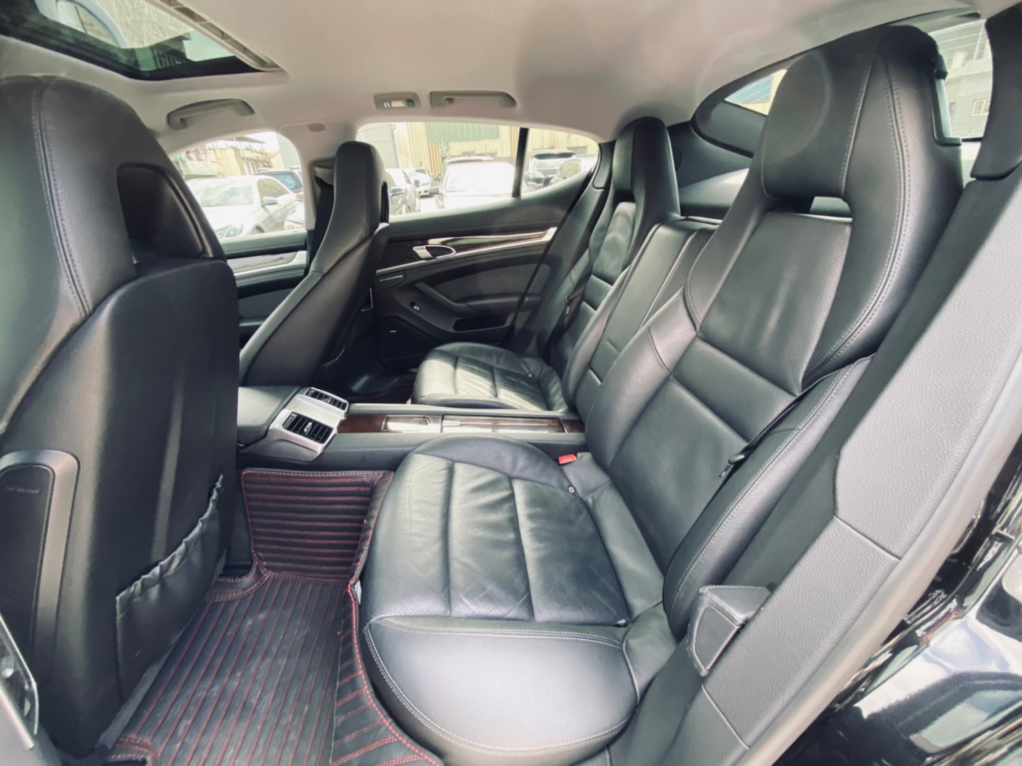  😍2010 Panamera V6 豪華選配 經典GT性能轎跑😍  第3張相片