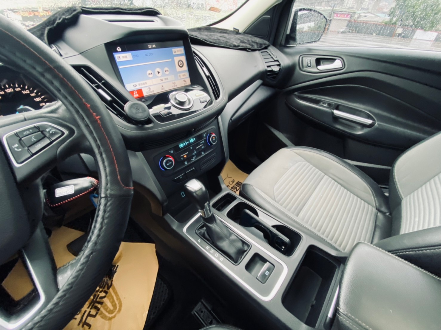 😍2017 Kuga 優質國產休旅 全景天窗 CarPlay😍  第6張相片