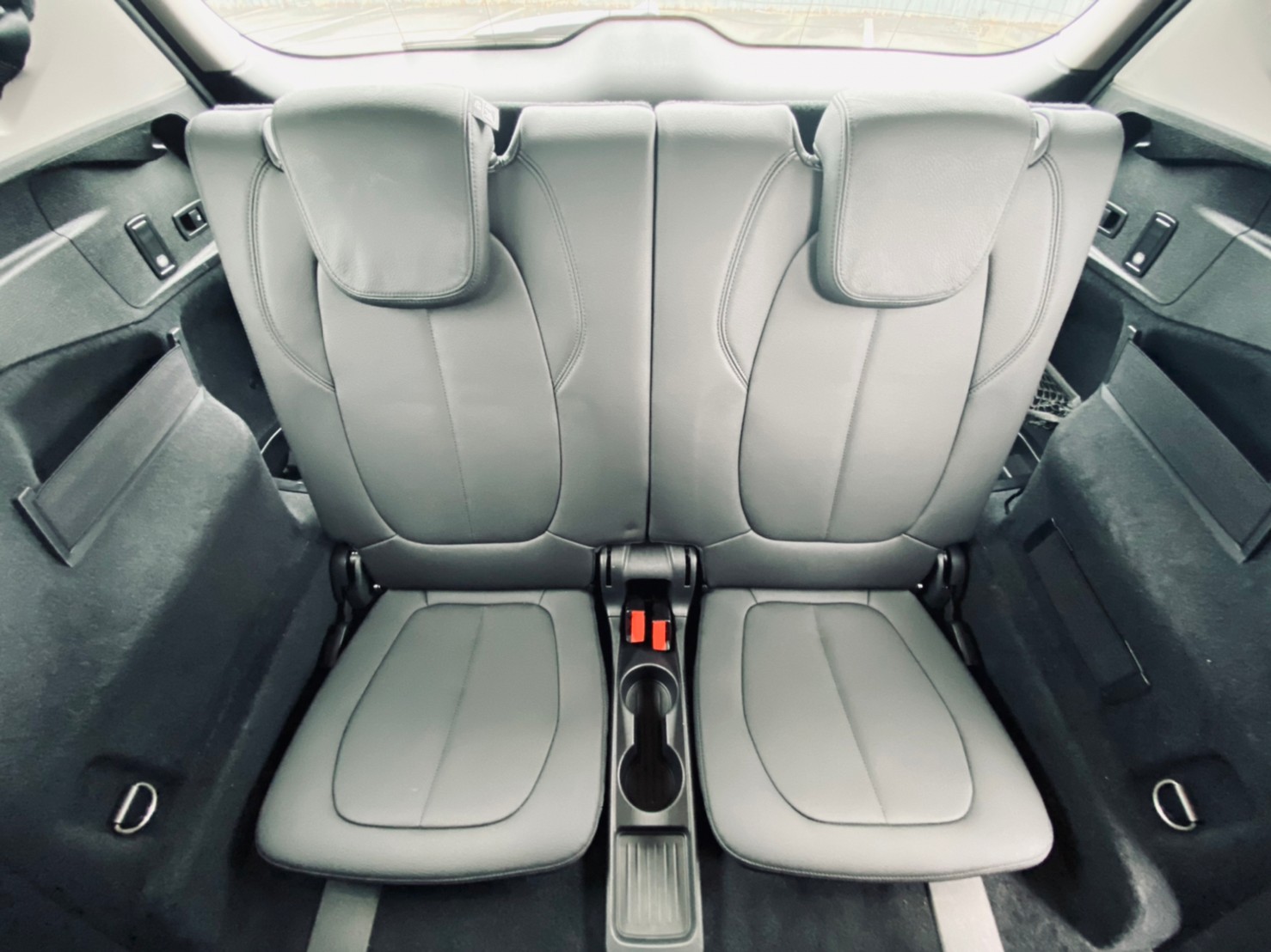 😍2016 F46 BMW 寶馬 汎德總代理 218GT 2.0 柴油七人座 超省油跨界休旅升級 AppleCarPlay Android Auto😍  第2張相片
