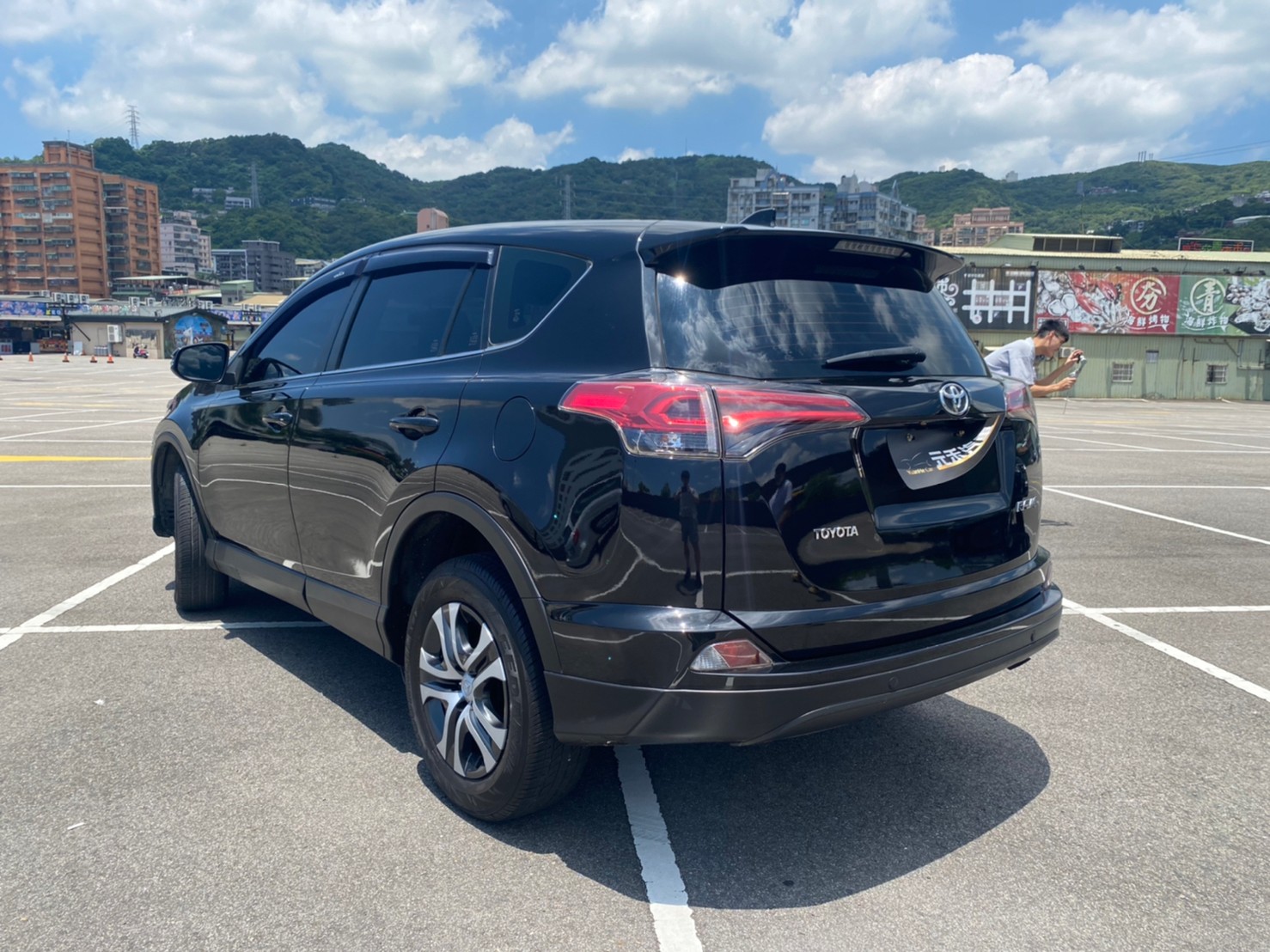 😍2019式 Toyota 豐田 RAV4 2.0 經典版 安卓機+抬頭顯示 現折30萬!! 高妥善率國產熱門休旅款😍  第2張相片