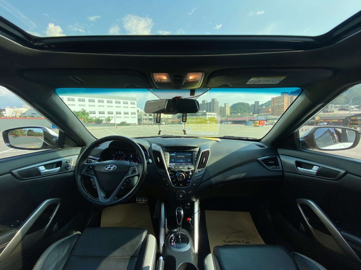 😍2016  Hyundai 現代 Veloster Turbo旗艦款 小鋼砲 飛思 威羅斯特 進口掀背小鋼砲 全景天窗 升級18吋AGS輕量化鋁圈 😍  第3張相片