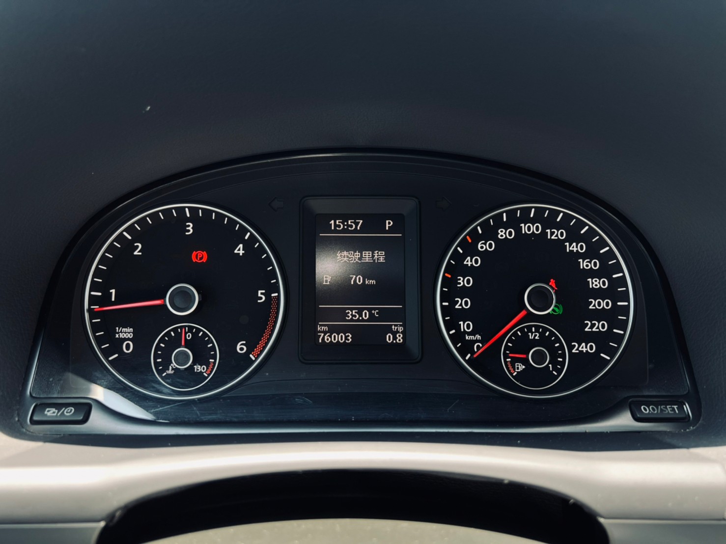 😍 2014 VW Volkswagen 福斯 Touran 陶然 1.6 TDI 柴油 七人座 跨界廂型休旅 升級胎壓顯示器 超香價格 😍  第5張相片