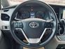 😍2015 Toyota 豐田 Sienna 希安娜 3.5 LE  八人座 廂型休旅 雙電滑門 安卓機  升級SE 19吋鋁圈 後座影音大螢幕 😍  第7張縮圖