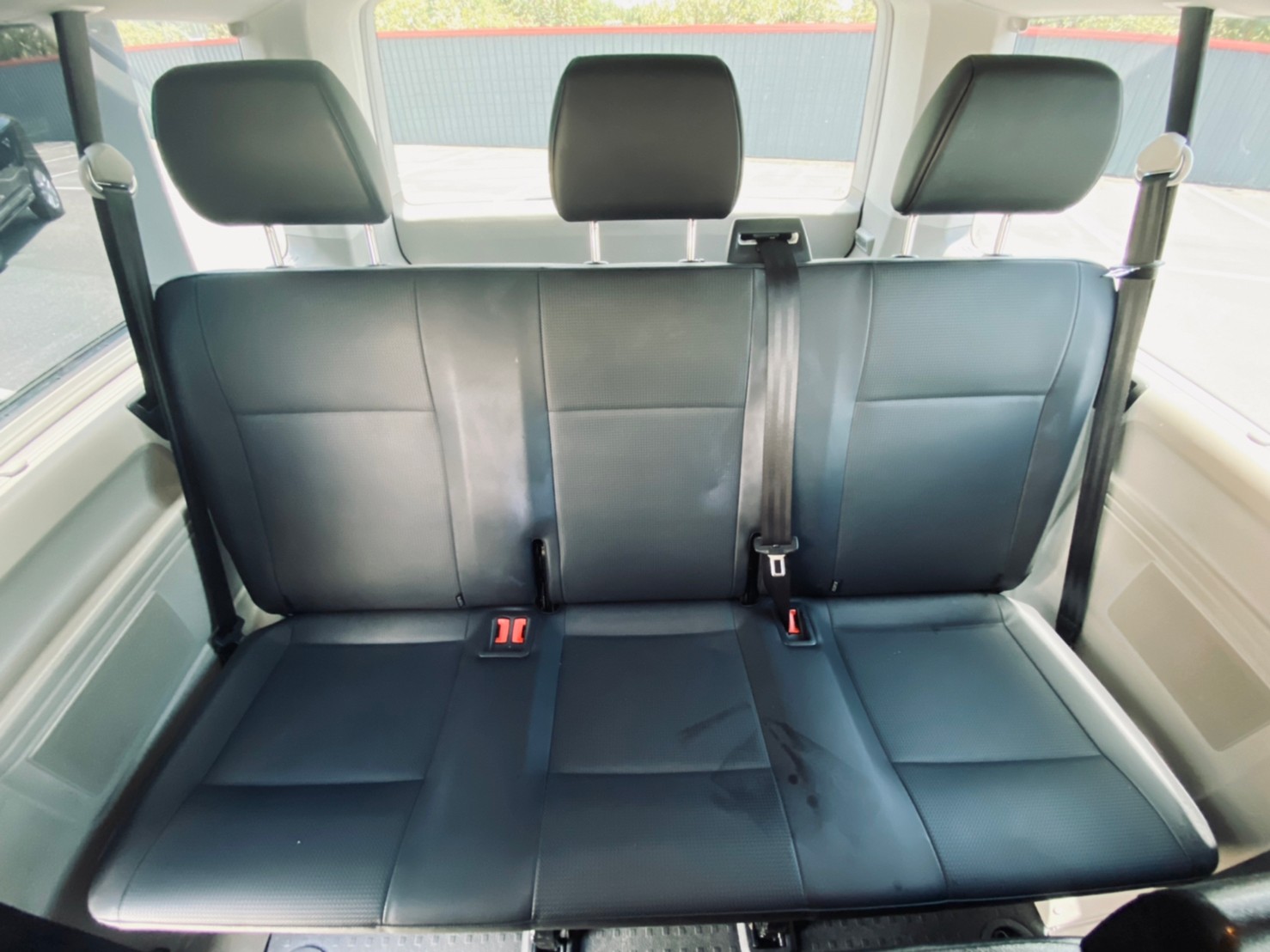 😍2019式 福斯 VW T6 Caravelle L  2.0 TDI 110kW 長軸 九人座 廂型商務休旅 車況漂亮免百萬😍(143)  第3張相片