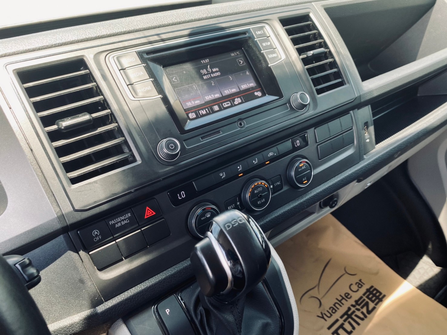 😍2019式 福斯 VW T6 Caravelle L  2.0 TDI 110kW 長軸 九人座 廂型商務休旅 車況漂亮免百萬😍(143)  第7張相片