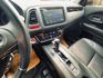 😍2017  Honda 本田 HRV 1.8 頂級S版 升級輕量化鋁圈 超保值 省油時尚掀背休旅😍(072)  第9張縮圖