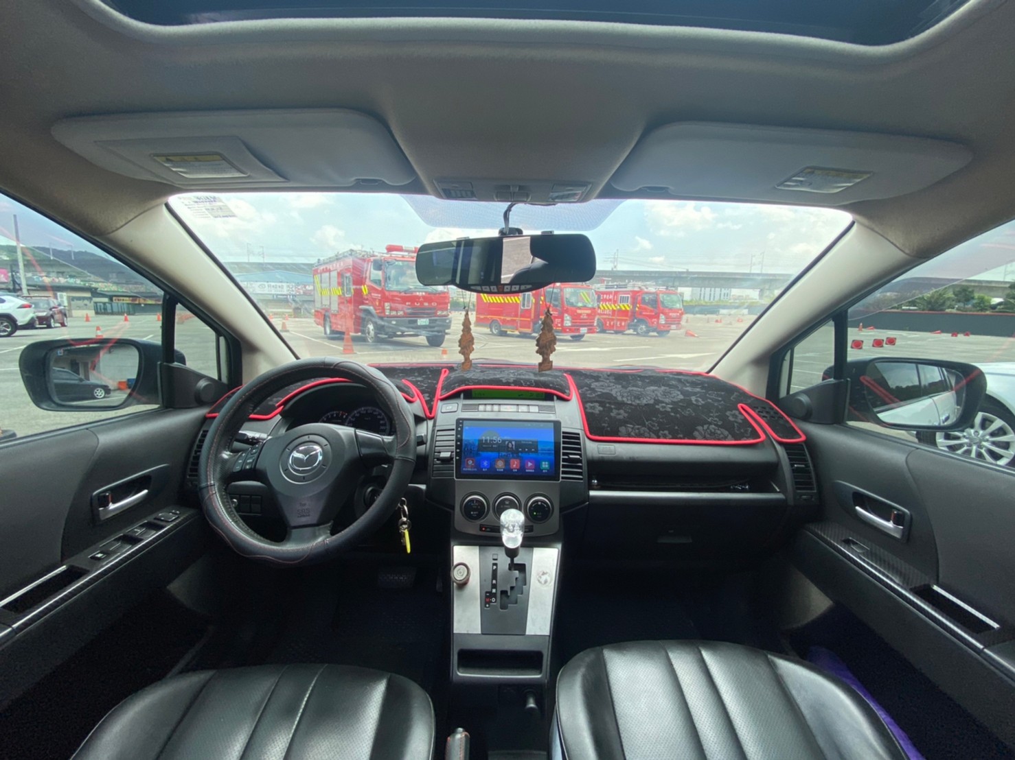 😍2011 馬自達 Mazda 5 Mazda5 馬五 七人座 尊爵型 2.0 天窗 升級安卓機 超便宜七人座休旅 😍(120)  第4張相片