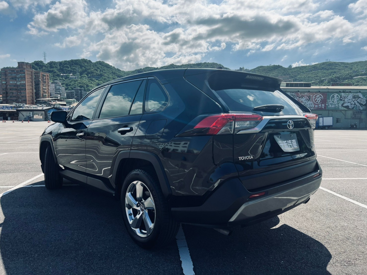 🔥 2019 5代 Toyota RAV4 2.0  ACC環景旗艦版 大滿配 新世代王者休旅 🔥 (088) 【阿龍中古車 0968-691-205】  第2張相片