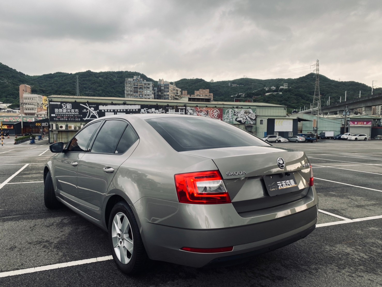 🔥2018 斯柯達 Skoda Octavia 1.0TSI 動能版 CarPlay 超省油稅小車 實跑五萬🔥 (019) 【阿龍中古車 0968-691-205】  第4張相片