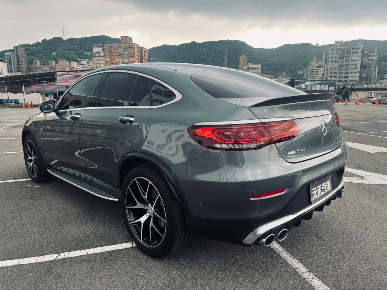 🔥 2022式 C253 BENZ 賓士 GLC GLC43 Coupe AMG 4MATIC 3.0 無線充電 自動停車 僅跑4千 新車保固 🔥 (205) 【阿龍中古車 0968-691-205】  第9張相片