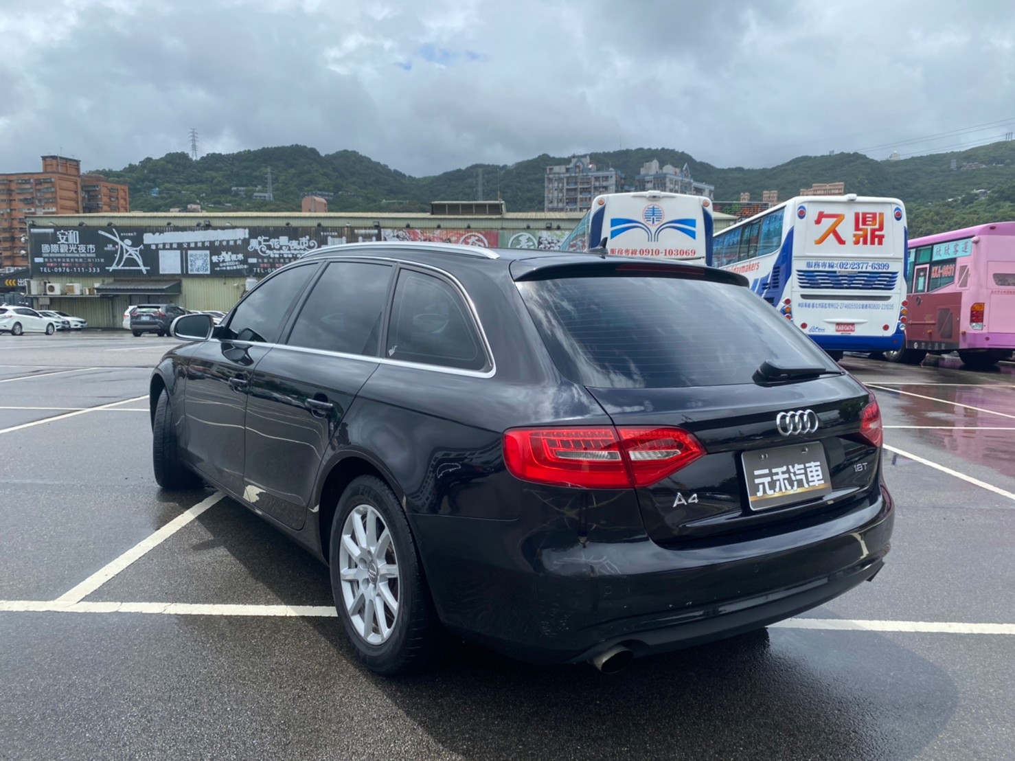 🔥2013式 Audi 奧迪 A4 Avant 1.8 TFSI 旅行車 全景天窗 雙前電動座椅🔥 (084) 【阿龍中古車 0968-691-205】  第4張相片