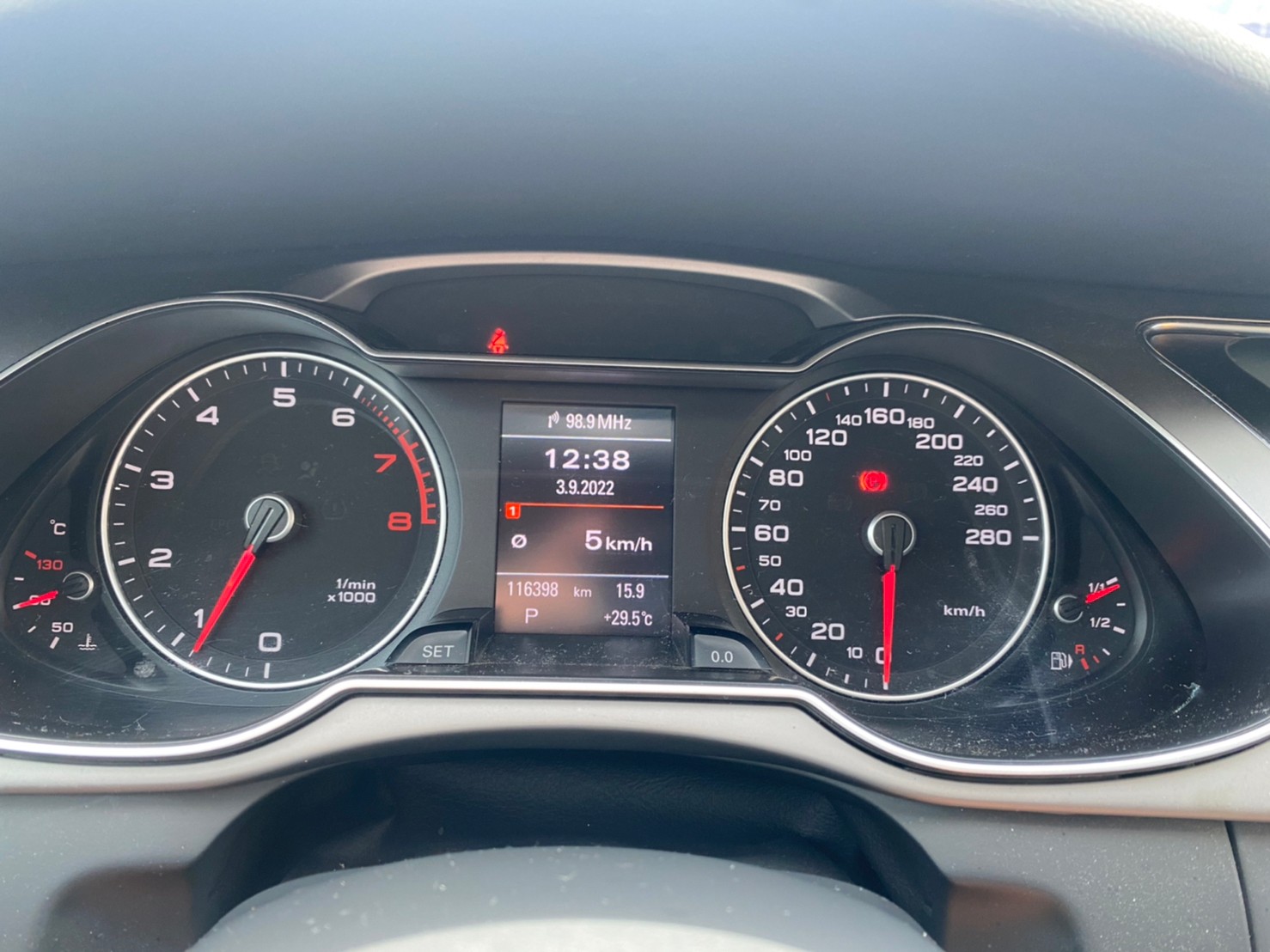 🔥2013式 Audi 奧迪 A4 Avant 1.8 TFSI 旅行車 全景天窗 雙前電動座椅🔥 (084) 【阿龍中古車 0968-691-205】  第6張相片