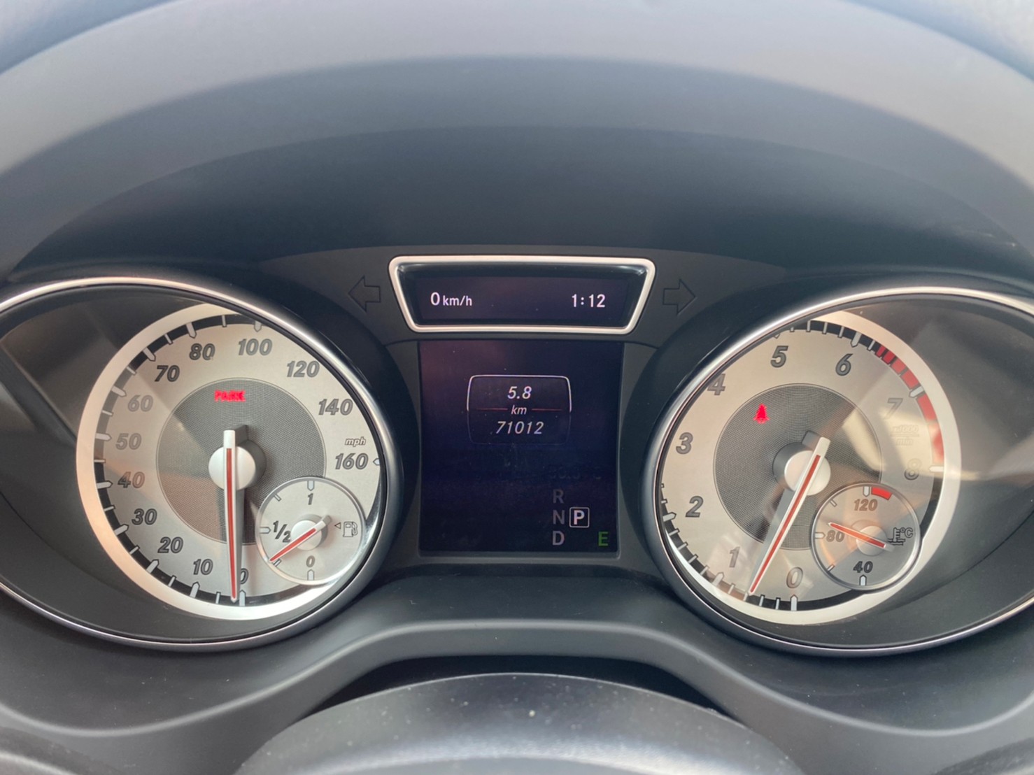 🔥 2014 X156 賓士 Benz GLA GLA250 4MATIC 2.0 AMG套件 全景天窗 HK環繞音響 電尾門 四驅 跨界掀背 🔥 (127) 【阿龍中古車 0968-691-205】  第6張相片