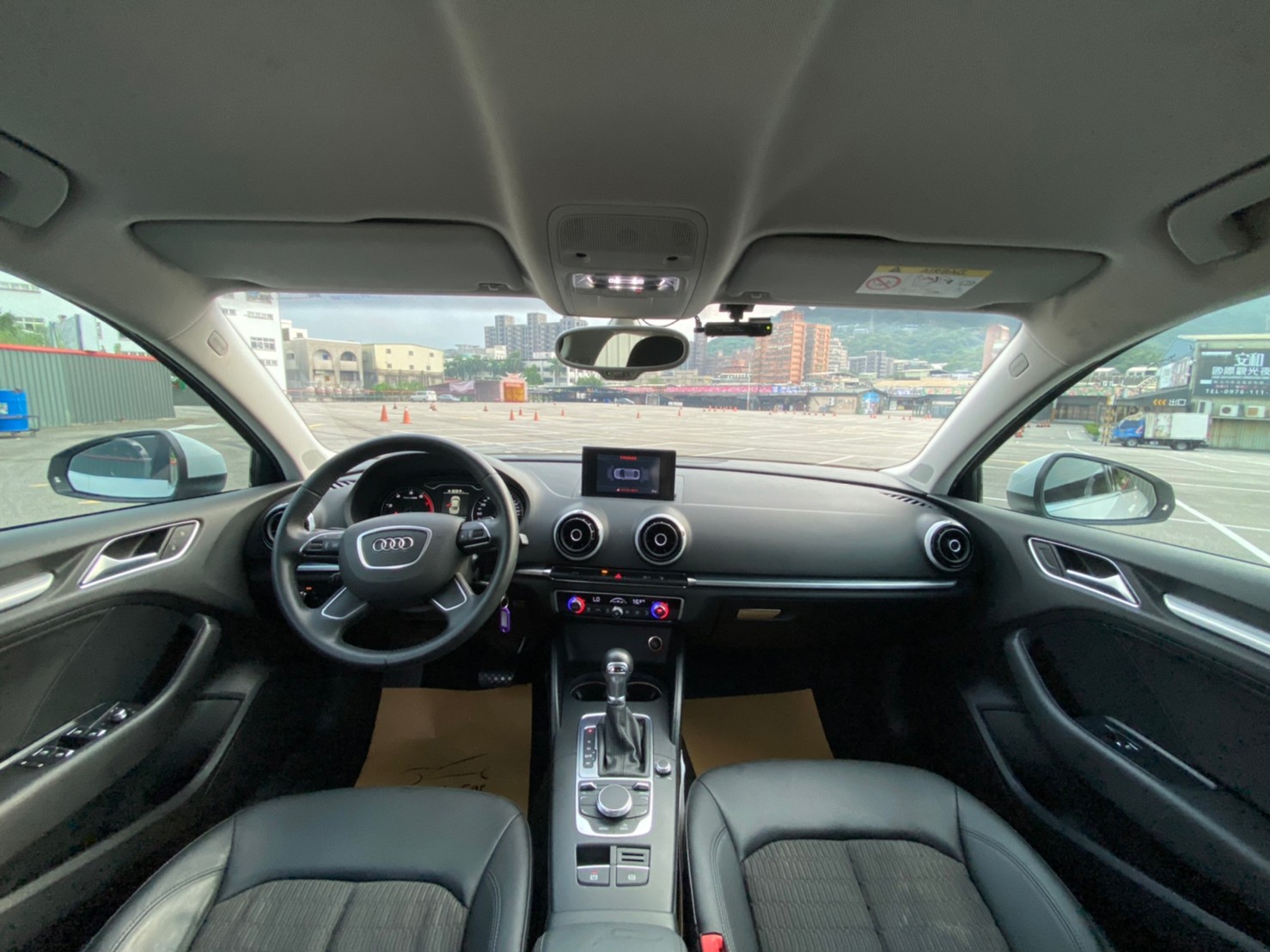 🔥 2014 Audi  奧迪 A3 Sedan 40TFSI 1.8 原價現免百多萬 🔥 (197) 【阿龍中古車 0968-691-205】  第2張相片