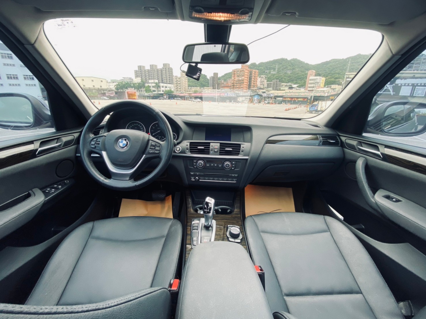 🔥 2013式 BMW 寶馬 X3 xDrive28i 2.0  進口運動休旅 雙前電動椅 全景天窗 🔥 (019) 【阿龍中古車 0968-691-205】  第3張相片