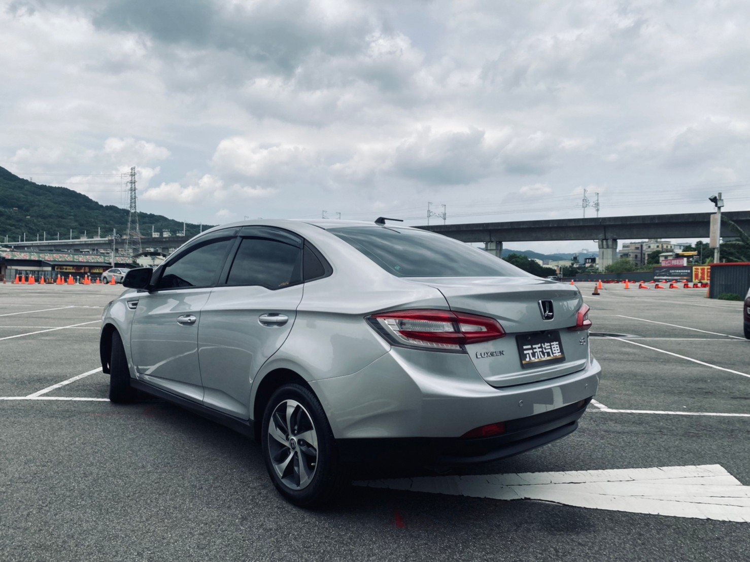🔥 2019 Luxgen 納智捷 S3 3D安全豪華版 省油稅又便宜 🔥 (144) 【阿龍中古車 0968-691-205】  第9張相片