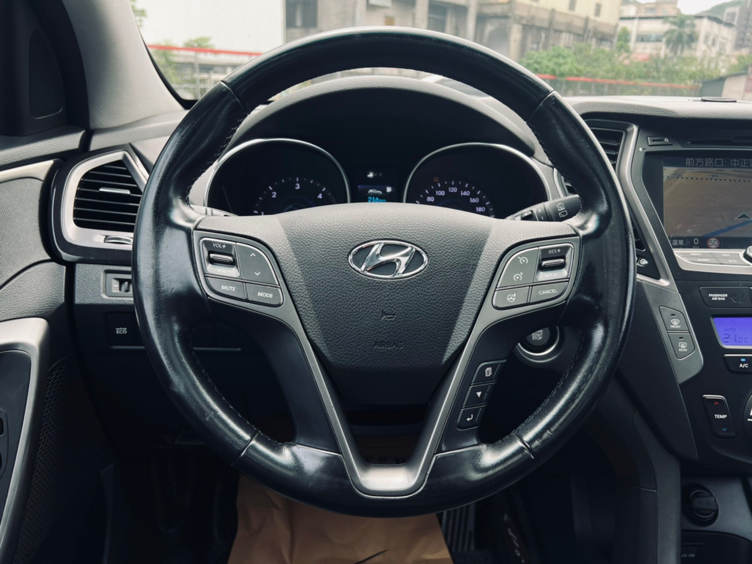 🔥 2014 Hyundai 現代 SantaFe 山土匪 柴油七人座 自動停車 🔥 (005) 【阿龍中古車 0968-691-205】  第5張相片
