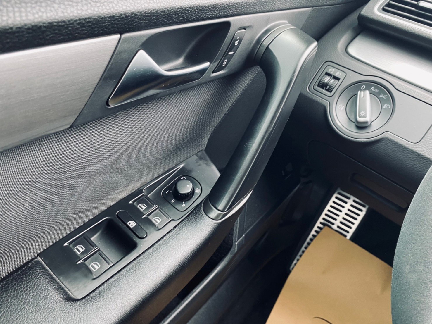 🔥 2012 福斯  VW Volkswagen Passat Variant 1.8 TSI 升級鋁圈 安卓機 🔥 (090) 【阿龍中古車 0968-691-205】  第5張相片