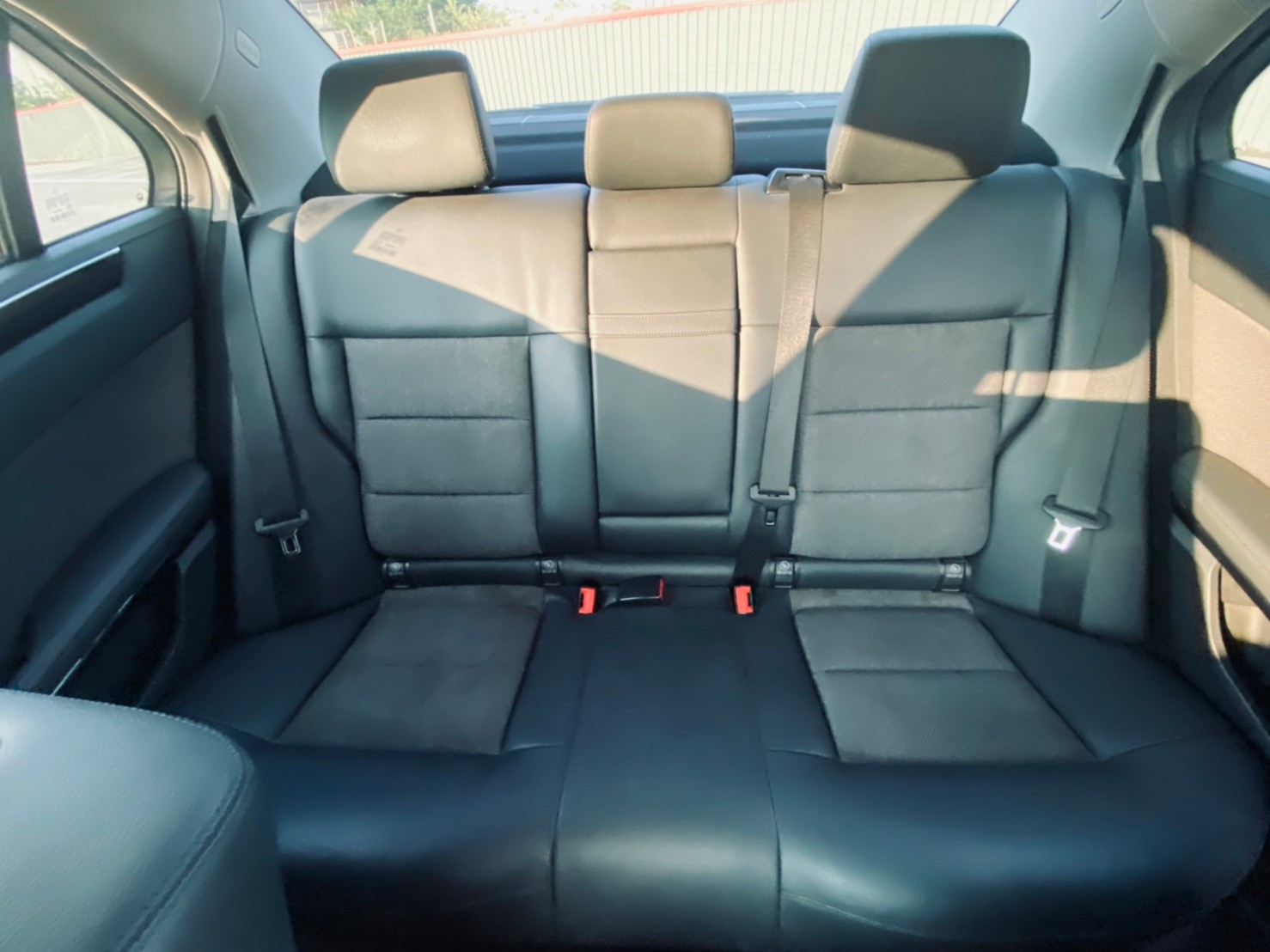 🔥 2010 W212 Benz E-Class Sedan E250 CGI Avantgarde 1.8 現僅56萬 輕鬆入手 🔥 (206) 【阿龍中古車 0968-691-205】  第4張相片