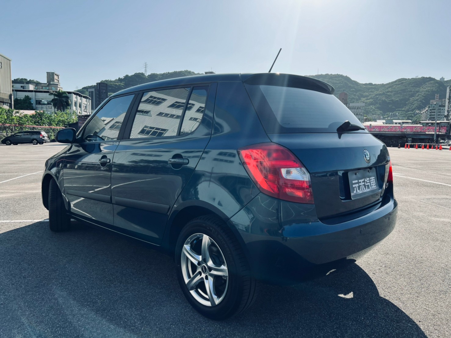 🔥 2013式 Skoda 斯柯達 Fabia 1.2 小排氣量 節能小掀背 🔥 (130) 【阿龍中古車 0968-691-205】  第4張相片