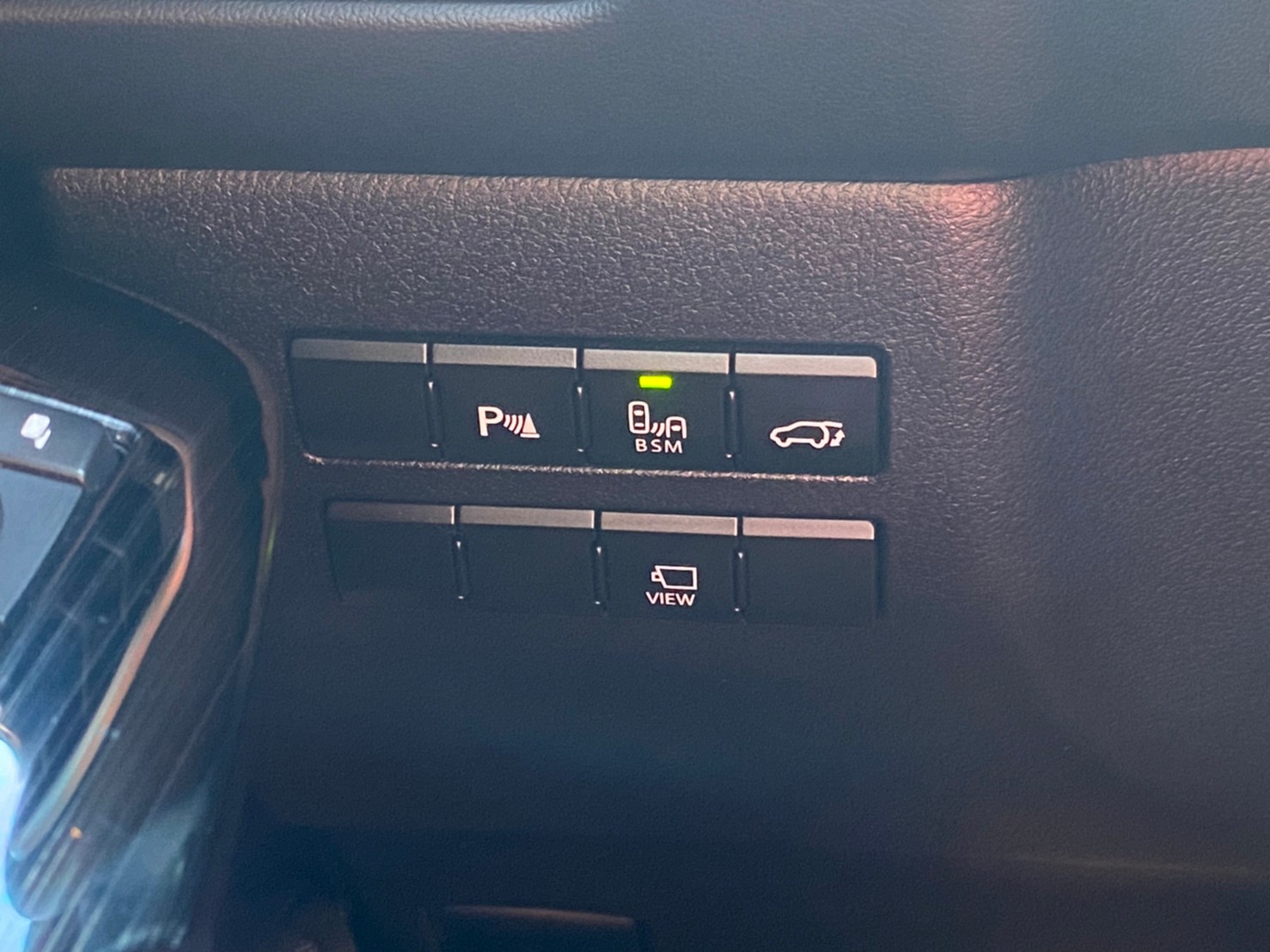 🔥 2014 Lexus 凌志 NX NX300h 全景天窗旗艦版 環景 電尾門 升級F版方向盤 🔥 (213) 【阿龍中古車 0968-691-205】  第4張相片