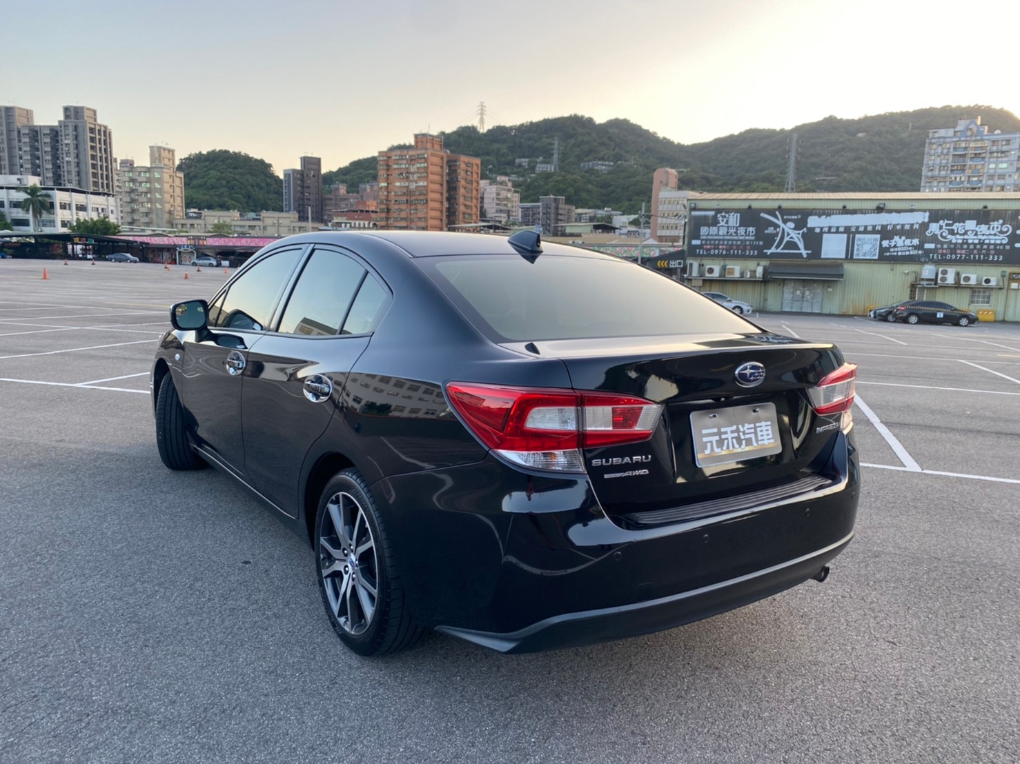 🔥 2017 速霸陸 硬皮鯊 Subaru Impreza 4D 1.6i C型頭燈 CarPlay 升級抬頭顯示器 高CP值 四驅房車 🔥 (197) 【阿龍中古車 0968-691-205】  第2張相片