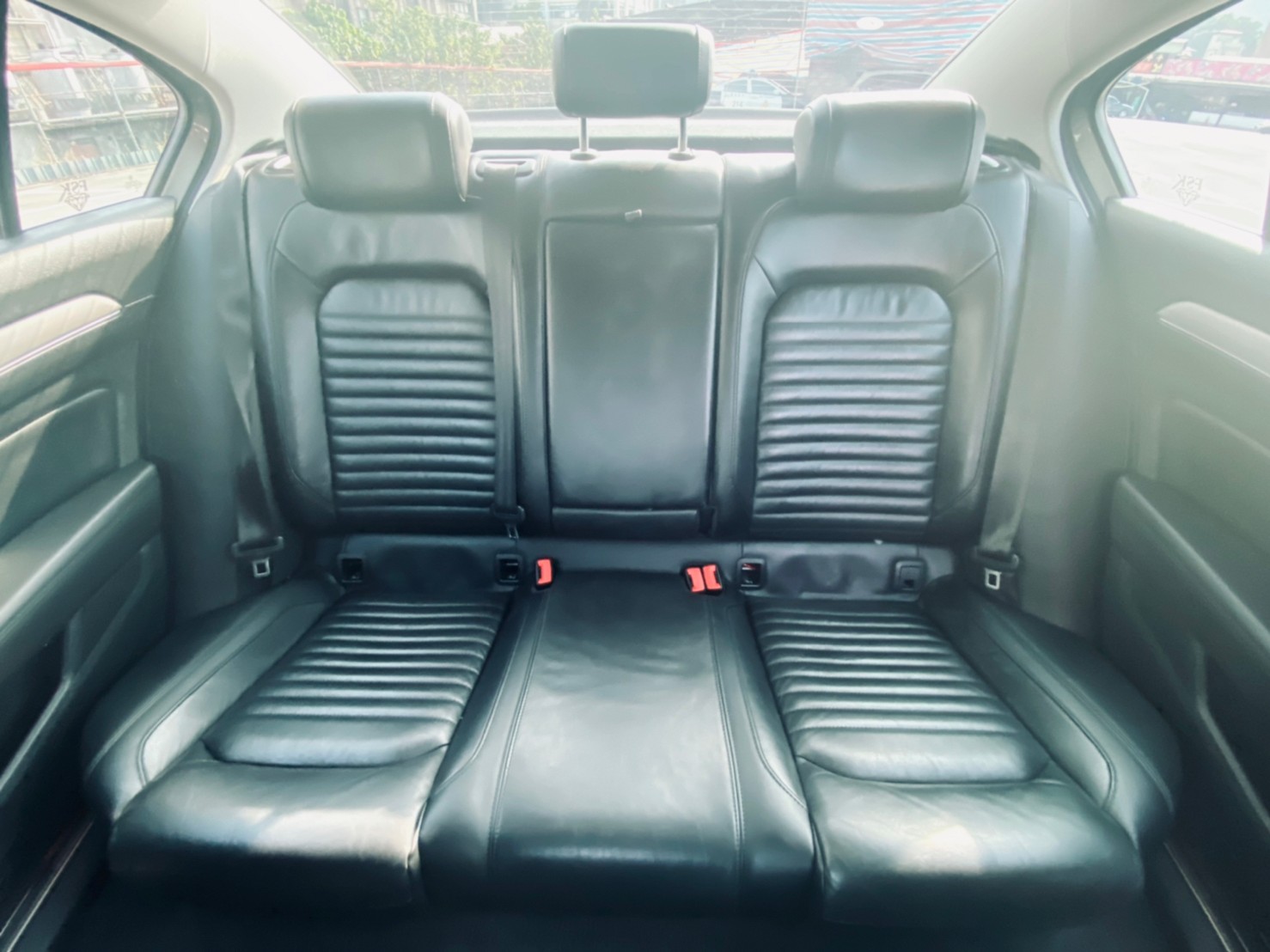 🔥2017式 VW 福斯 Passat Sedan 400TDI HL 2.0d ACC跟車 CarPlay HUD抬頭顯示器  實跑九萬 🔥 (147) 【阿龍中古車 0968-691-205】  第4張相片