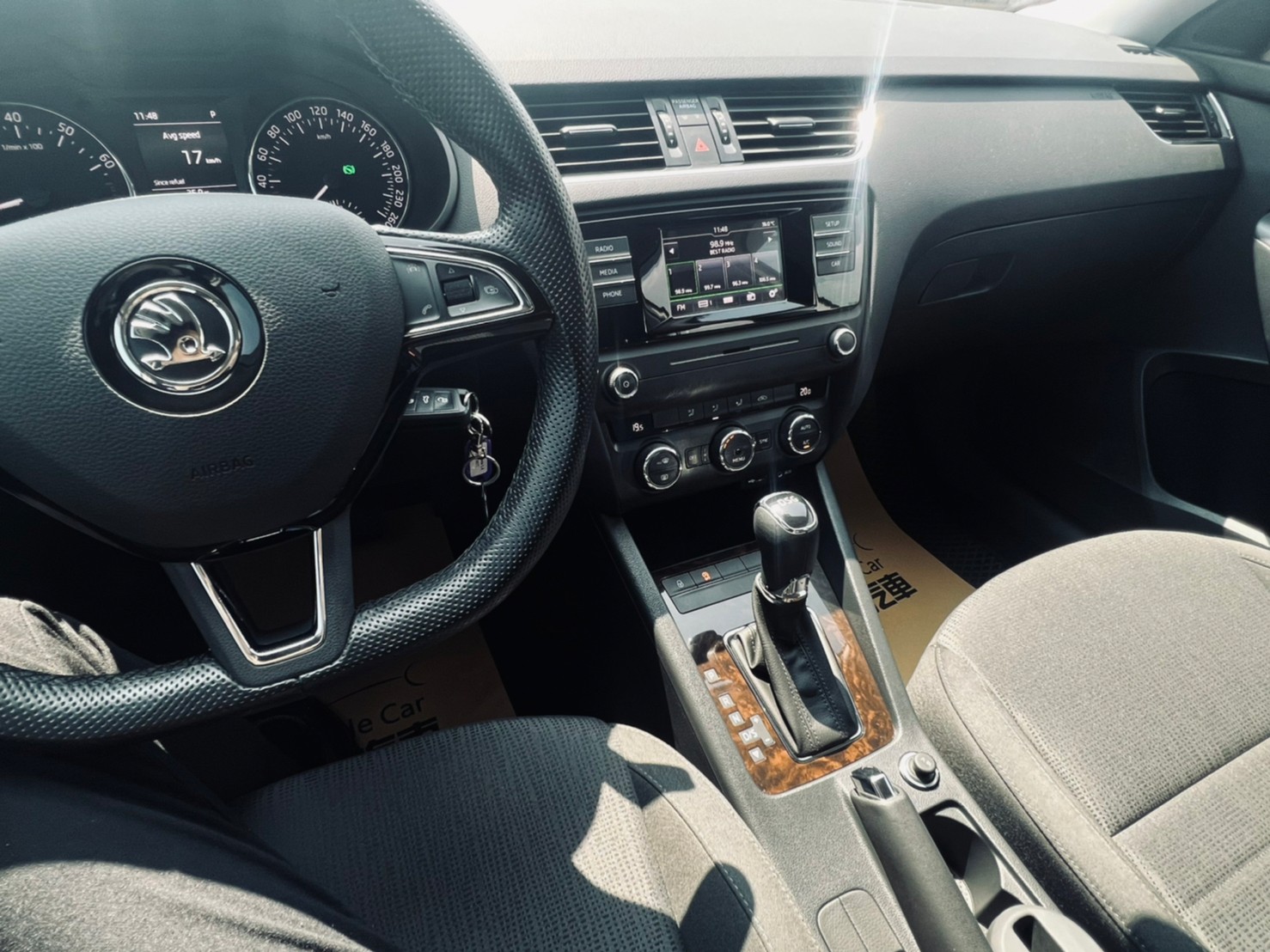 🔥 2017 斯柯達 Skoda Octavia TSI 菁英版 斜背 僅跑二萬!! 🔥【阿龍中古車 0968-691-205】  第3張相片